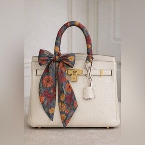 Elaine Gold Vintage 100% Silk Floral Scarf Luxury Designer Twilly Bag Accessory